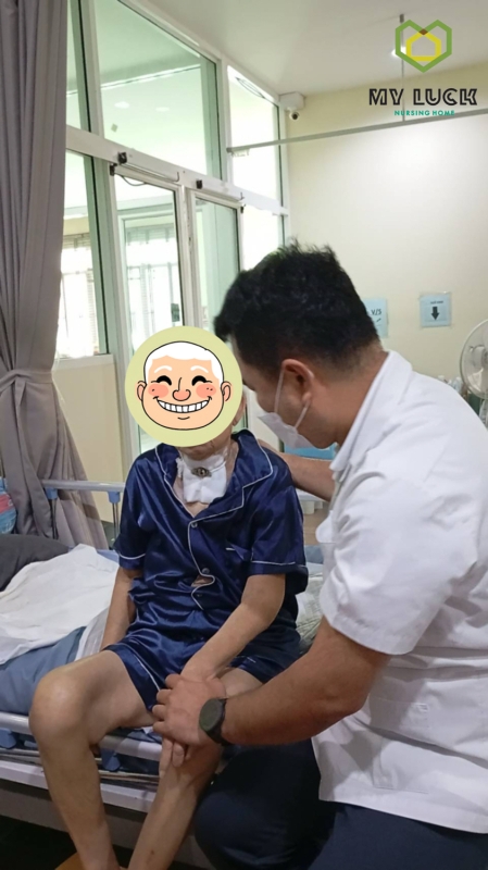 ท่าฝึกการลุกจากเตียงและนั่งเก้าอี้ สำหรับผู้ป่วยหลัง หลอดเลือดสมอง