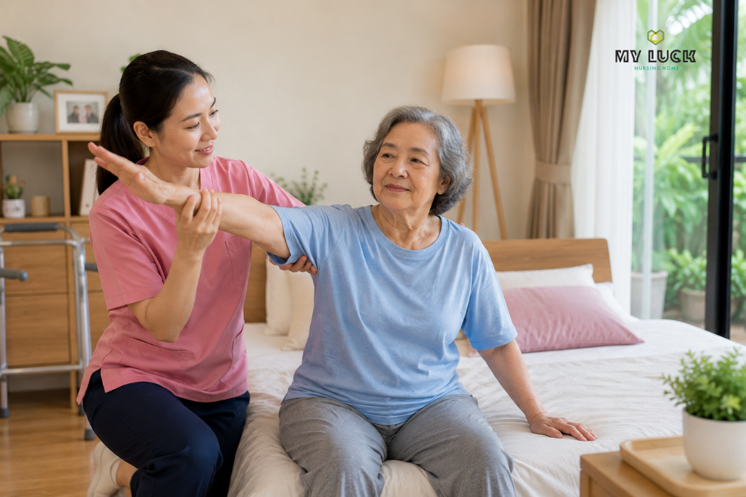 กายภาพบำบัดผู้สูงอายุหลัง Stroke เพื่อฟื้นฟูการเคลื่อนไหว